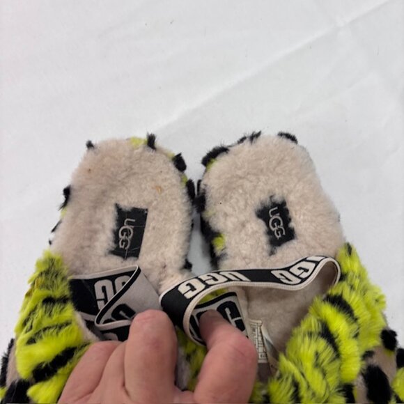 UGG Slippers w/ back strap - Size 10 - Picture 2 of 5